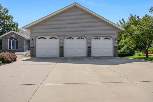 1366 Westwood Road NW, Hutchinson, MN 55350