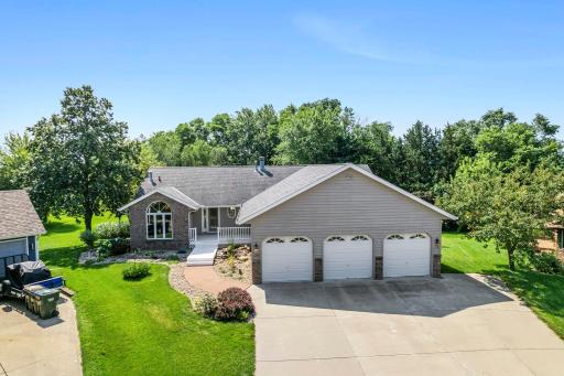 1366 Westwood Road NW, Hutchinson, MN 55350