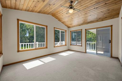 1366 Westwood Road NW, Hutchinson, MN 55350