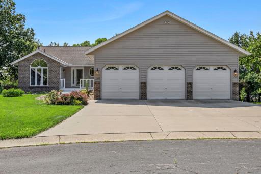 1366 Westwood Road NW, Hutchinson, MN 55350