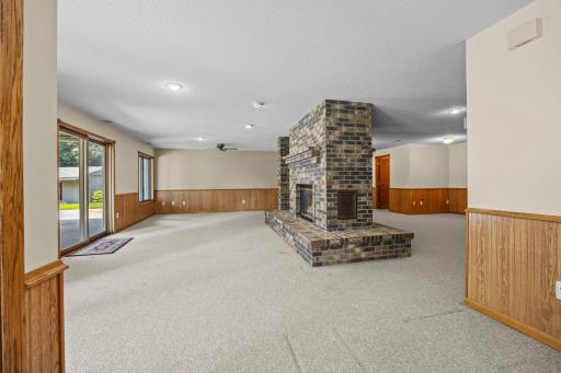 1366 Westwood Road NW, Hutchinson, MN 55350