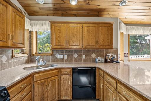 1366 Westwood Road NW, Hutchinson, MN 55350