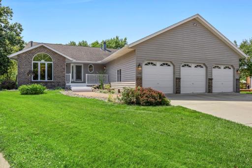 1366 Westwood Road NW, Hutchinson, MN 55350