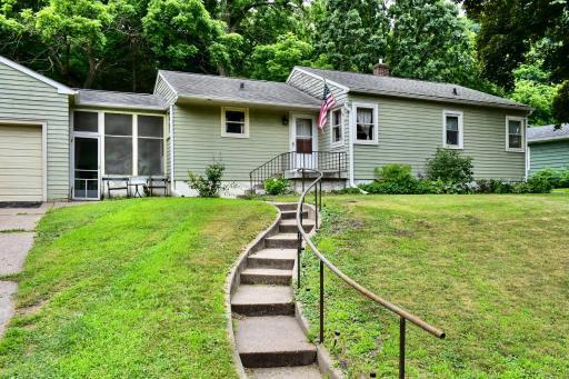 1327 Lakeview Avenue, Winona, MN 55987