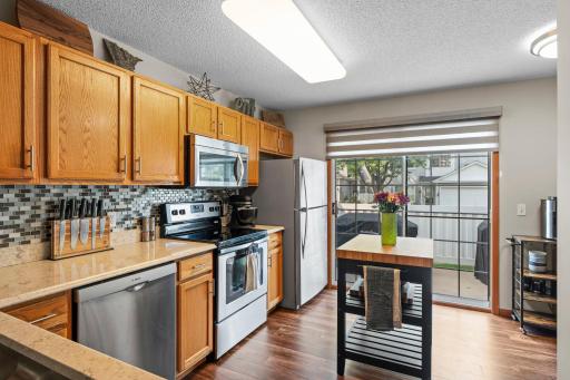 20-web-or-mls-475 Leeward Trail (91 of 152).jpg