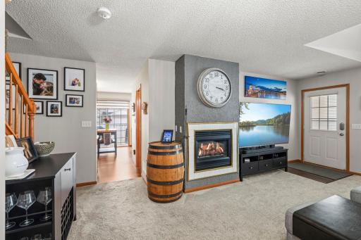 18-web-or-mls-475 Leeward Trail (74 of 152).jpg