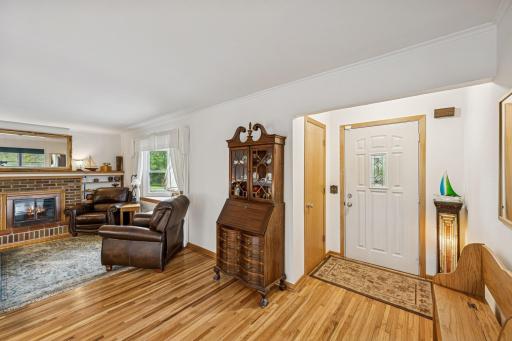 18701 Delton Avenue, Minnetonka, MN 55345