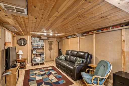 18701 Delton Avenue, Minnetonka, MN 55345