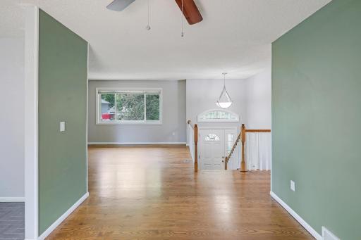 8710Photography-High-Resolution-9247-Hallmark-Ave-S-Cottage-Grove-MN-55016-16.jpg