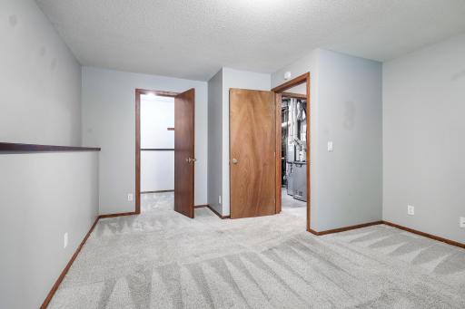 8710Photography-High-Resolution-9247-Hallmark-Ave-S-Cottage-Grove-MN-55016-33.jpg
