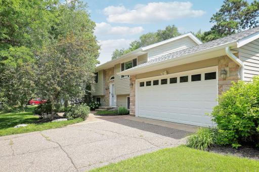 8710Photography-High-Resolution-9247-Hallmark-Ave-S-Cottage-Grove-MN-55016-2.jpg