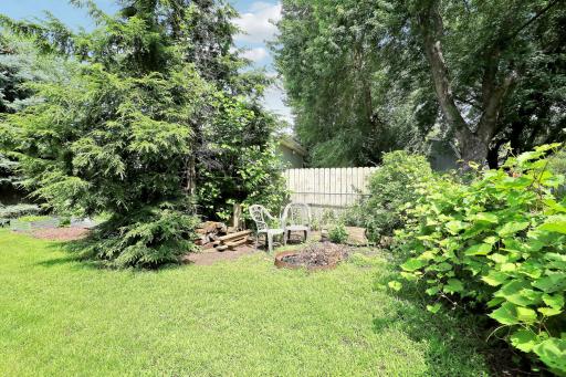 8710Photography-High-Resolution-9247-Hallmark-Ave-S-Cottage-Grove-MN-55016-49.jpg