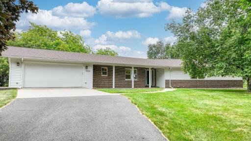 1126 Kathryn Drive, Eau Claire, WI 54701