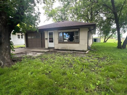 1426 N Prairie Avenue, Fairmont, MN 56031