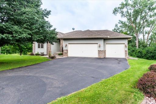 9813 Linden Avenue N, Minneapolis, MN 55443