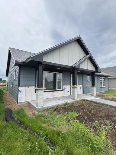 1928 Sandstone Loop S, Sartell, MN 56377