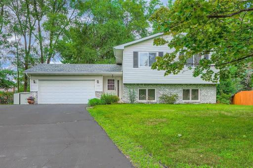 2883 117th Lane NW, Coon Rapids, MN 55433