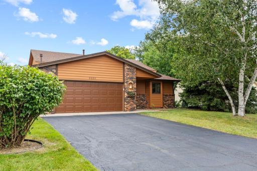 2301 Connelly Circle, Burnsville, MN 55337