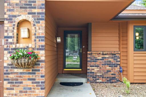 2301 Connelly Circle, Burnsville, MN 55337