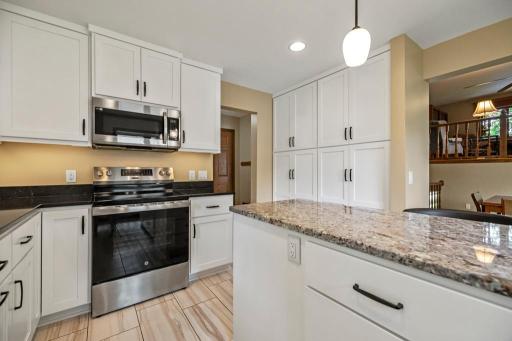2301 Connelly Circle, Burnsville, MN 55337