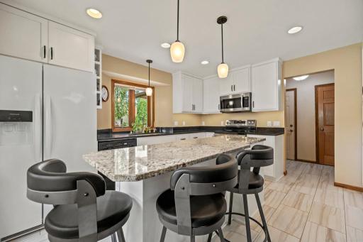 2301 Connelly Circle, Burnsville, MN 55337