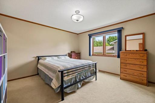 2301 Connelly Circle, Burnsville, MN 55337