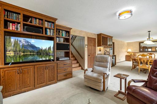 2301 Connelly Circle, Burnsville, MN 55337