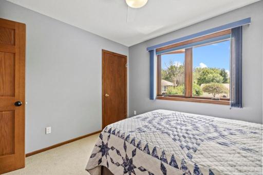 2301 Connelly Circle, Burnsville, MN 55337