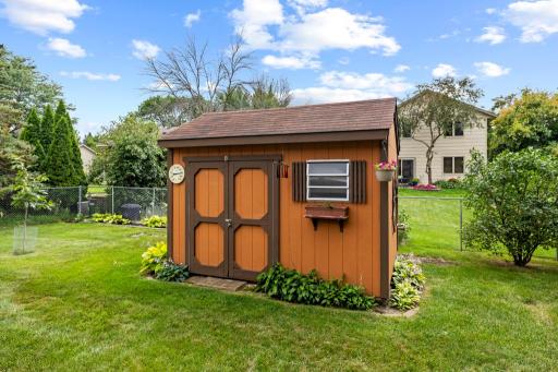 2301 Connelly Circle, Burnsville, MN 55337