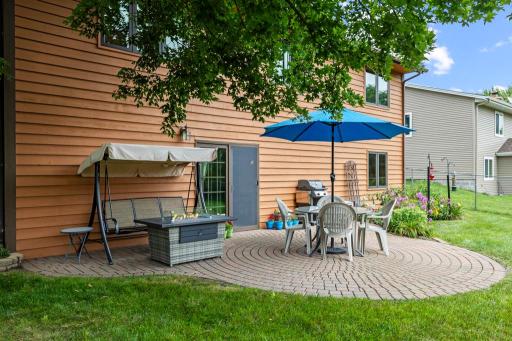 2301 Connelly Circle, Burnsville, MN 55337