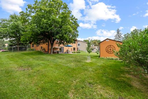 2301 Connelly Circle, Burnsville, MN 55337