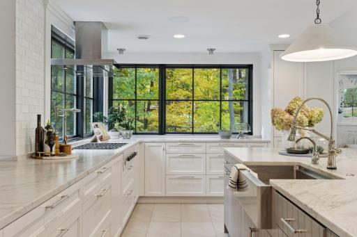 19020 Minnetonka Boulevard, Wayzata, MN 55391