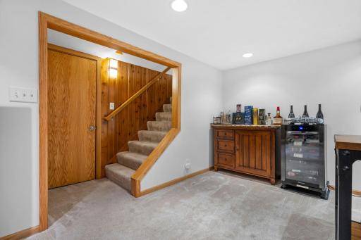 1849 Chatsworth Street N, Saint Paul, MN 55113
