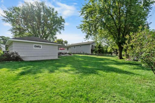 1849 Chatsworth Street N, Saint Paul, MN 55113