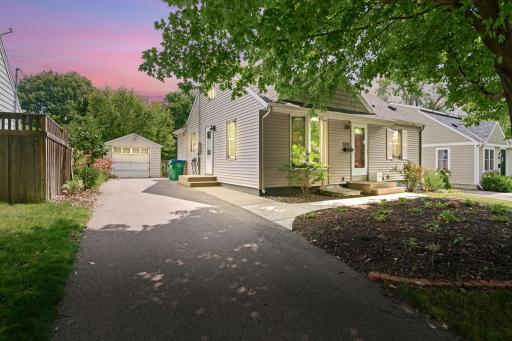3131 Rhode Island Avenue S, Minneapolis, MN 55426