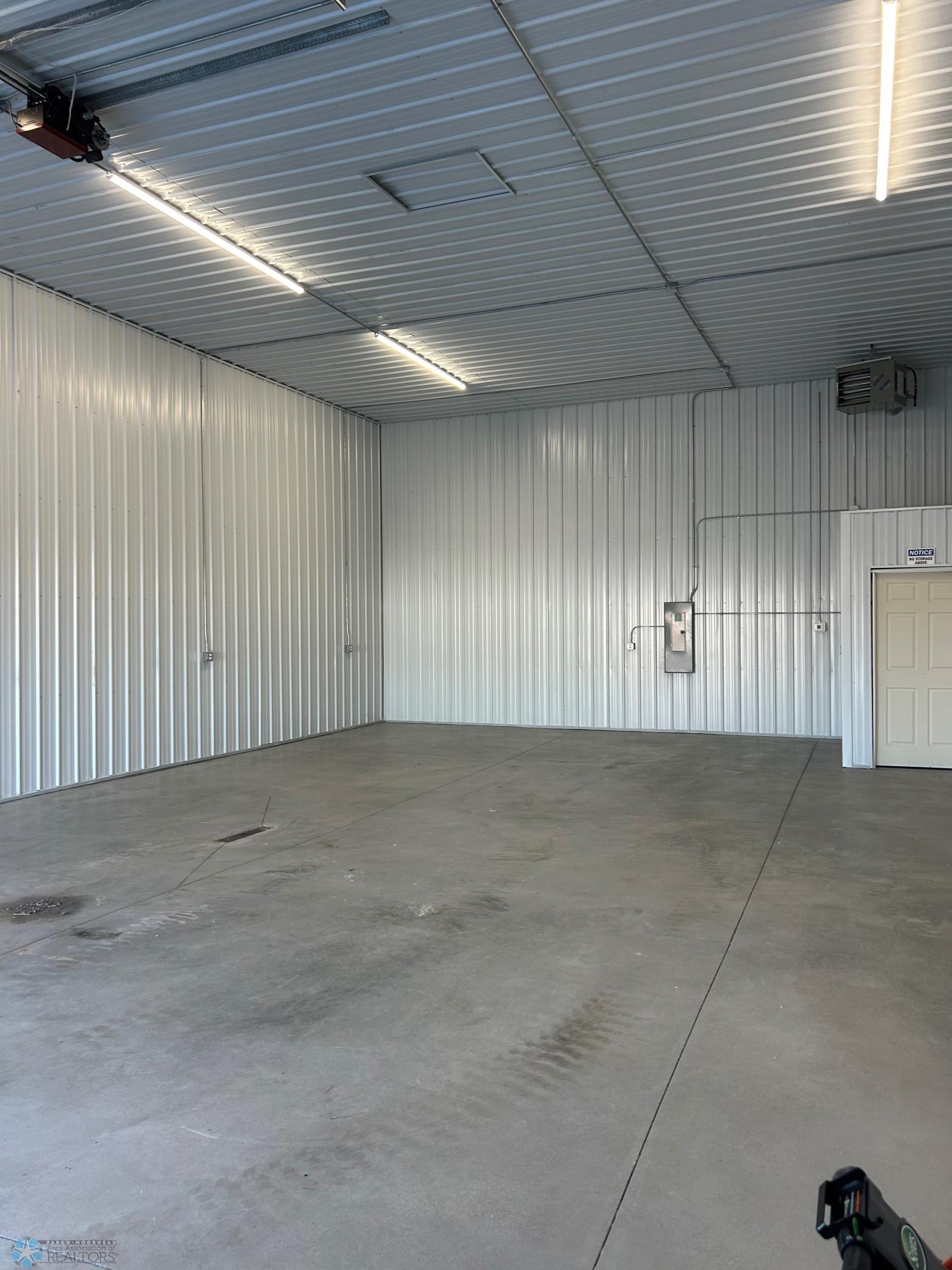 Shop 3.jpg