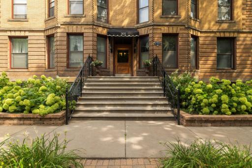 305 Dayton Avenue, 7, Saint Paul, MN 55102