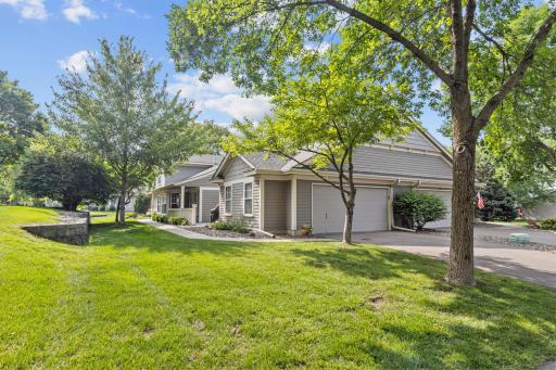 864 Ivy Lane, Saint Paul, MN 55123