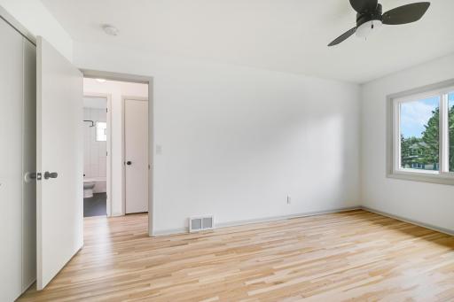 8710Photography-Web-Friendly-5524-84th-Ave-N-Minneapolis-MN-55443-21.jpg