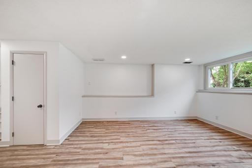 8710Photography-Web-Friendly-5524-84th-Ave-N-Minneapolis-MN-55443-24.jpg