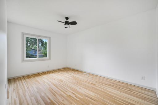 8710Photography-Web-Friendly-5524-84th-Ave-N-Minneapolis-MN-55443-20.jpg