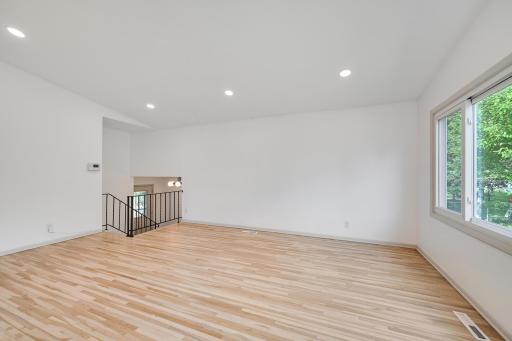 8710Photography-Web-Friendly-5524-84th-Ave-N-Minneapolis-MN-55443-8.jpg