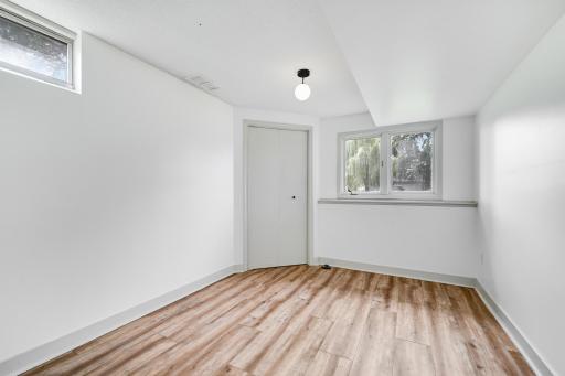 8710Photography-Web-Friendly-5524-84th-Ave-N-Minneapolis-MN-55443-29.jpg