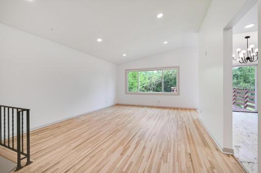 8710Photography-Web-Friendly-5524-84th-Ave-N-Minneapolis-MN-55443-7.jpg