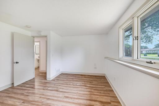 8710Photography-Web-Friendly-5524-84th-Ave-N-Minneapolis-MN-55443-28.jpg