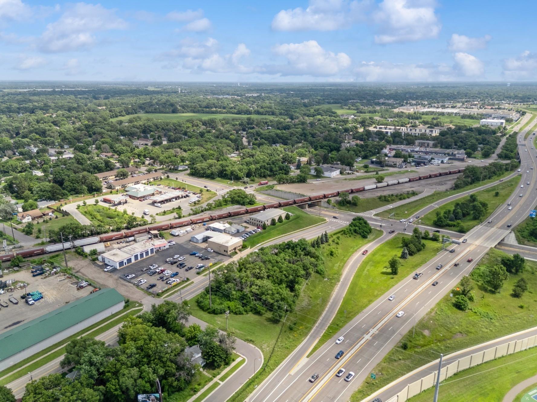 03_61xPierceStreet_181002_AerialView_DownloadforMLS_2000x1333.jpg