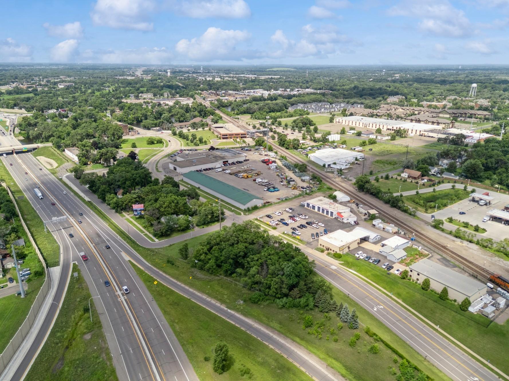 05_61xPierceStreet_181004_AerialView_DownloadforMLS_2000x1333.jpg