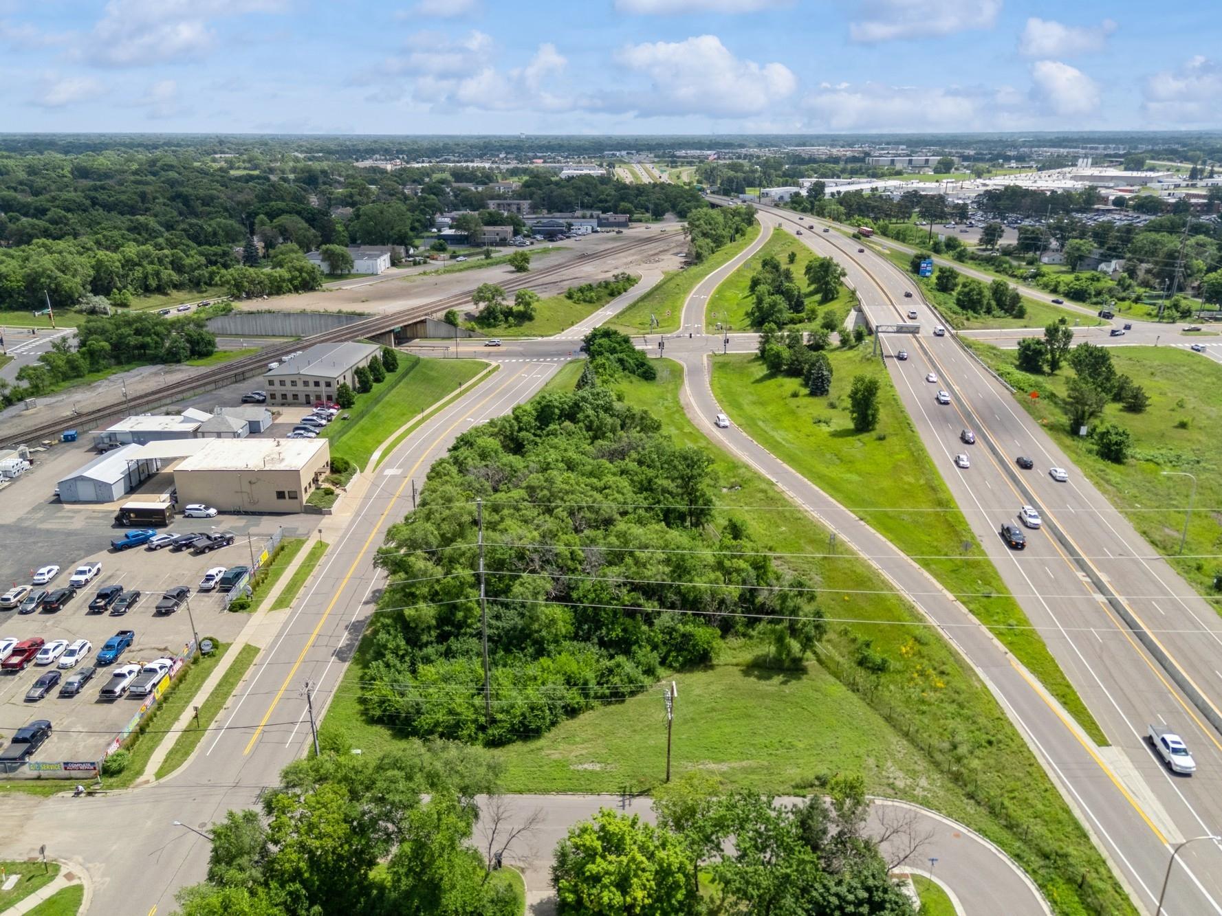 10_61xPierceStreet_181009_AerialView_DownloadforMLS_2000x1333.jpg