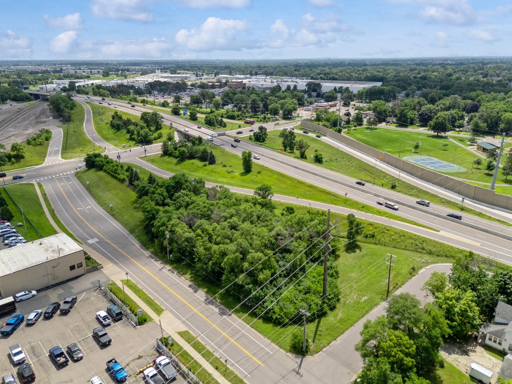 09_61xPierceStreet_181008_AerialView_DownloadforMLS_2000x1333.jpg