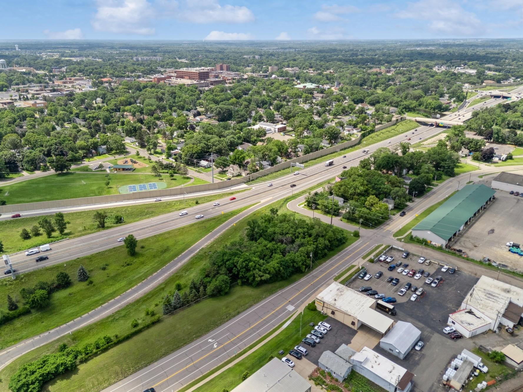 07_61xPierceStreet_181006_AerialView_DownloadforMLS_2000x1333.jpg